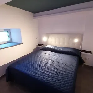 Apartament La Casa Di Orlando Katania